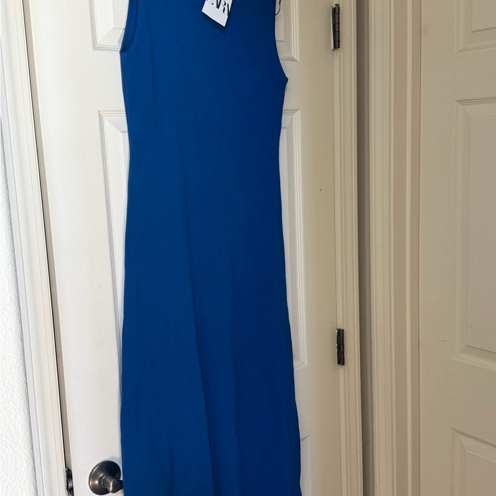 NWT. Zara Bluish Viscose Blend Knit Midi Dress with Open Back. Size L - Picture 3 of 5